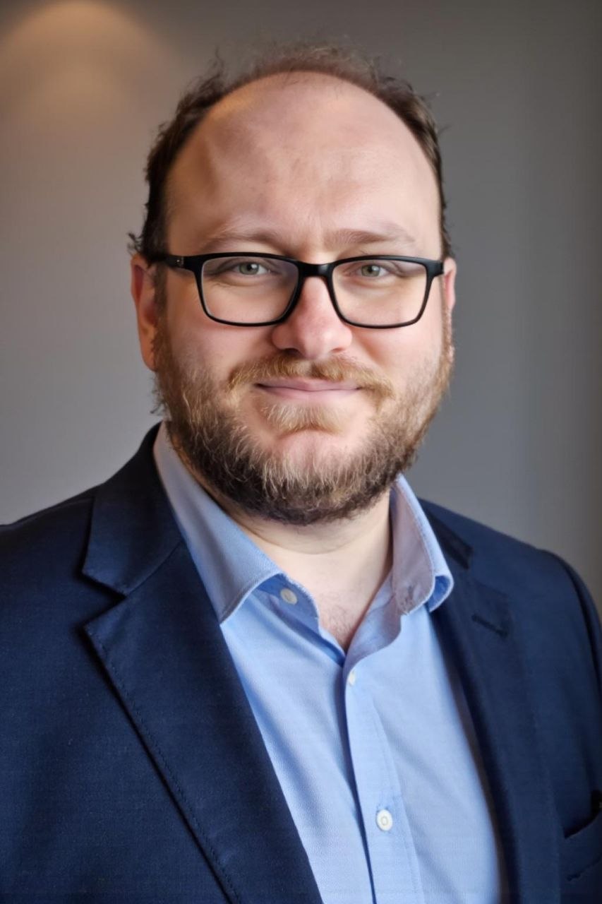 Dr. Marius Iulian Mihailescu